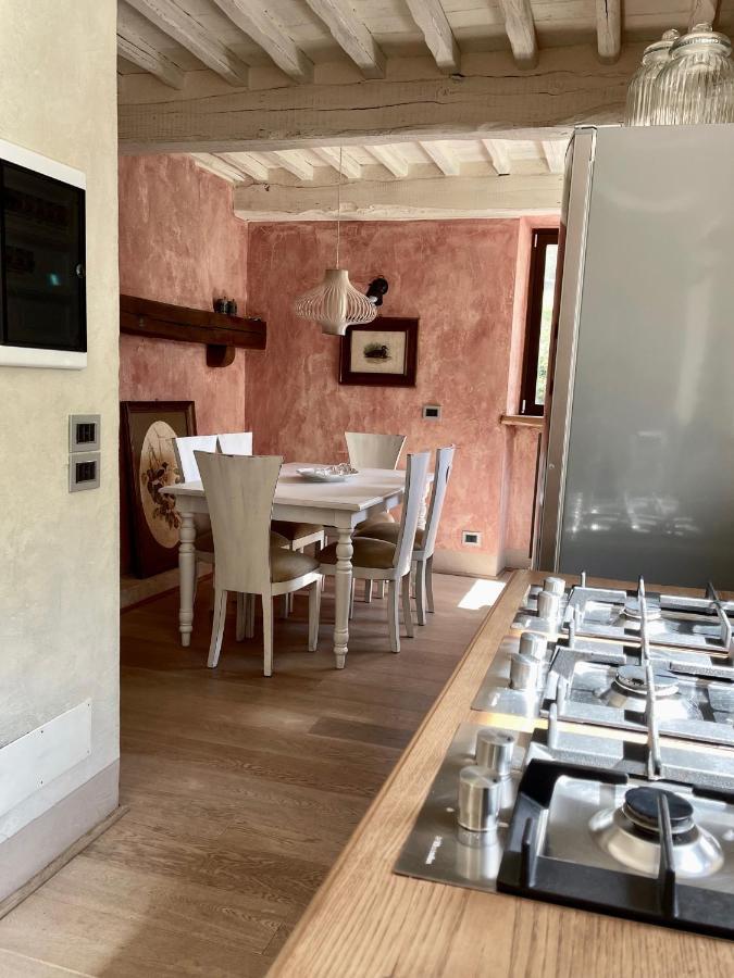 مبيت وإفطار A14 Pietrasanta La Dama Del Bosco المظهر الخارجي الصورة